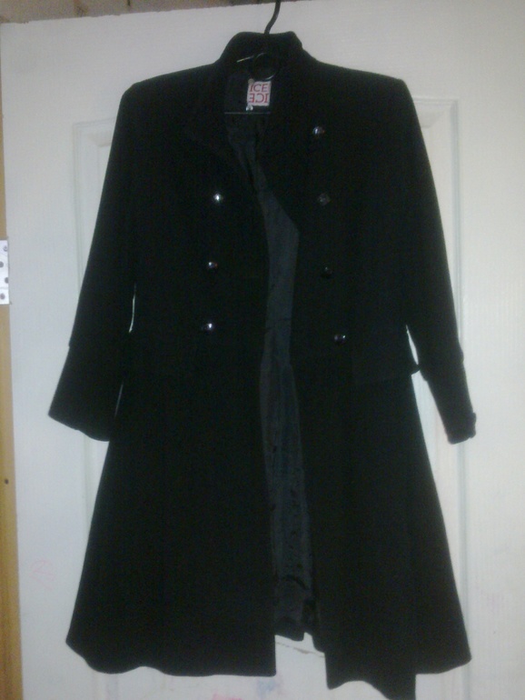 пальто iceberg 10-12лет. 3000