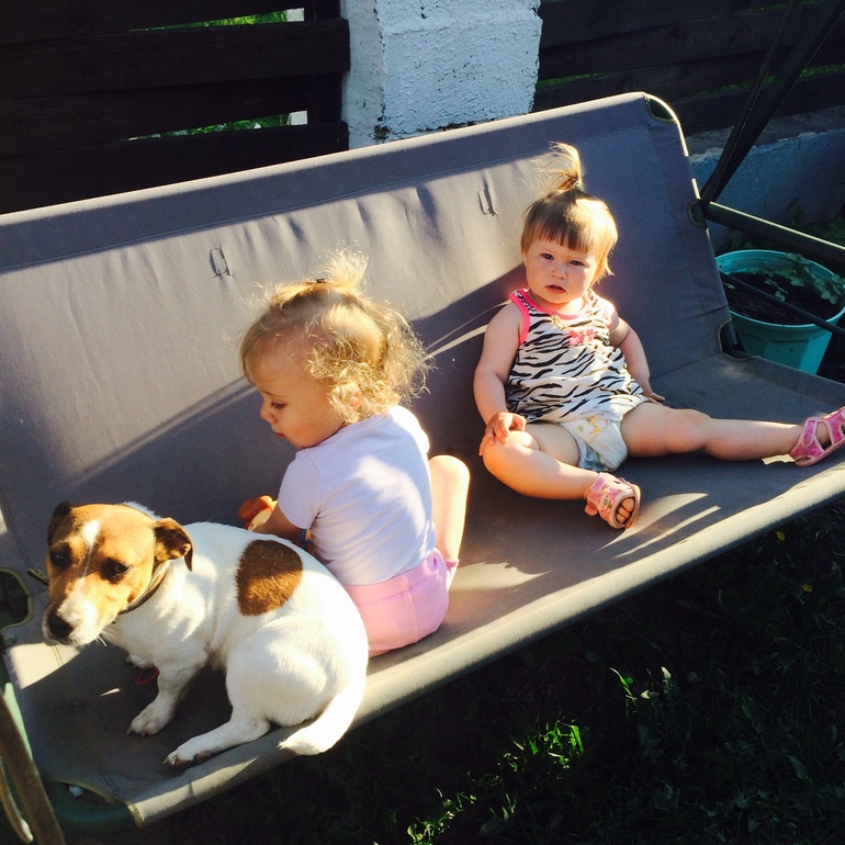 Новые зубки и маленькая хитрюша)