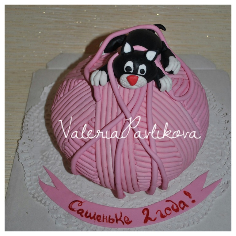 Торт " Клубок с котиком"