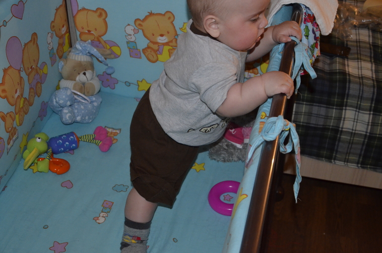 Без двух дней нам семь и мы встали))))