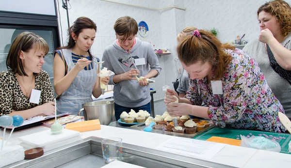 Фотоотчет с курса "Тематический сладкий стол". Много фото.