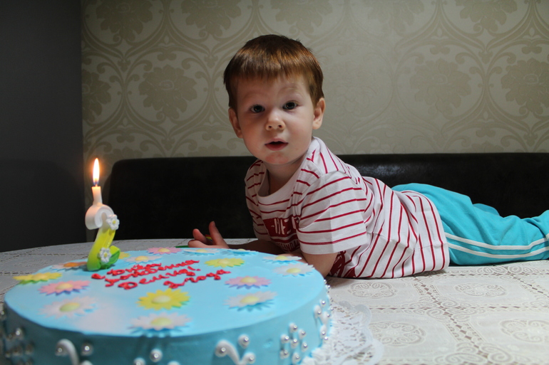 Как мы отмечали День рождения старшего из погодок