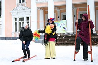 Веселая Масленица в школе, в парке, во дворе