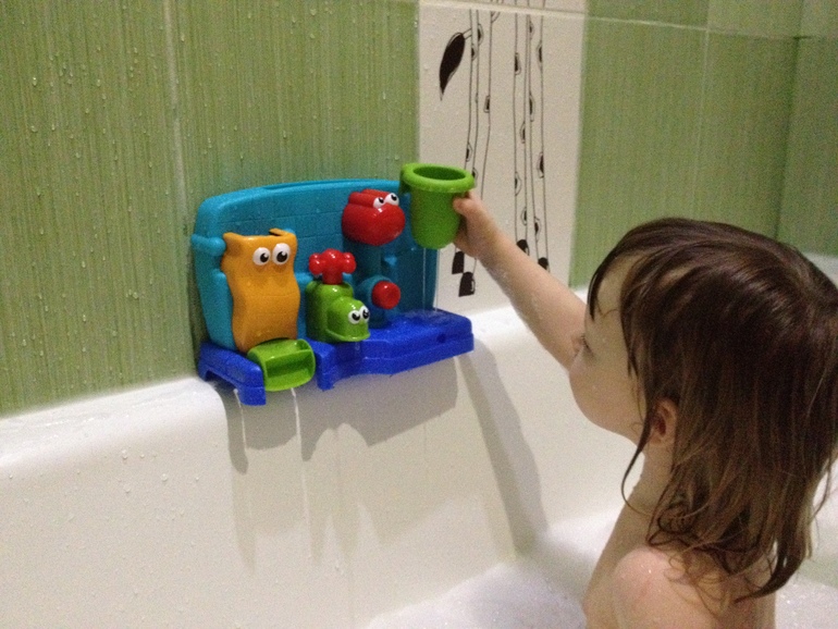 Подарки девочке в два года