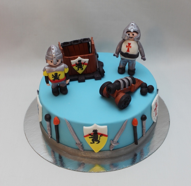 Торт playmobil рыцари