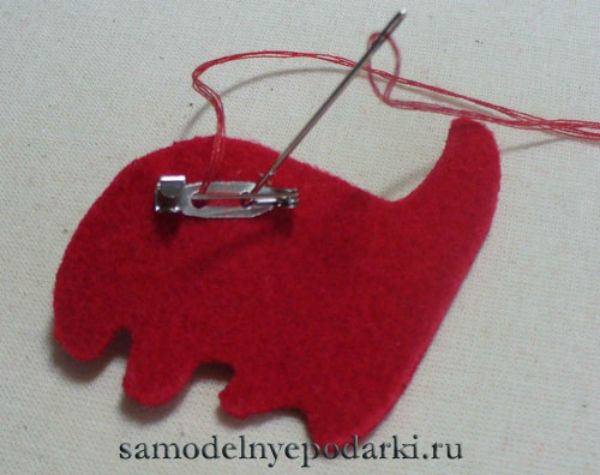 Кошки-брошки из ткани