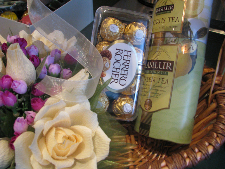 Подарочек с историей