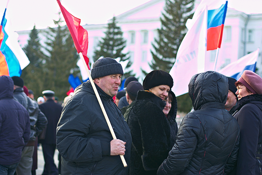 Сходила сегодня на митинг солидарности с Крымом.