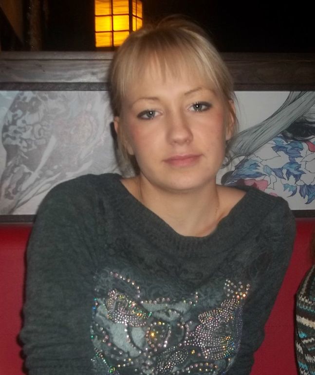 посоветуйте стрижку и цвет волос??