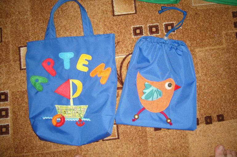 Мешочки под обувь.