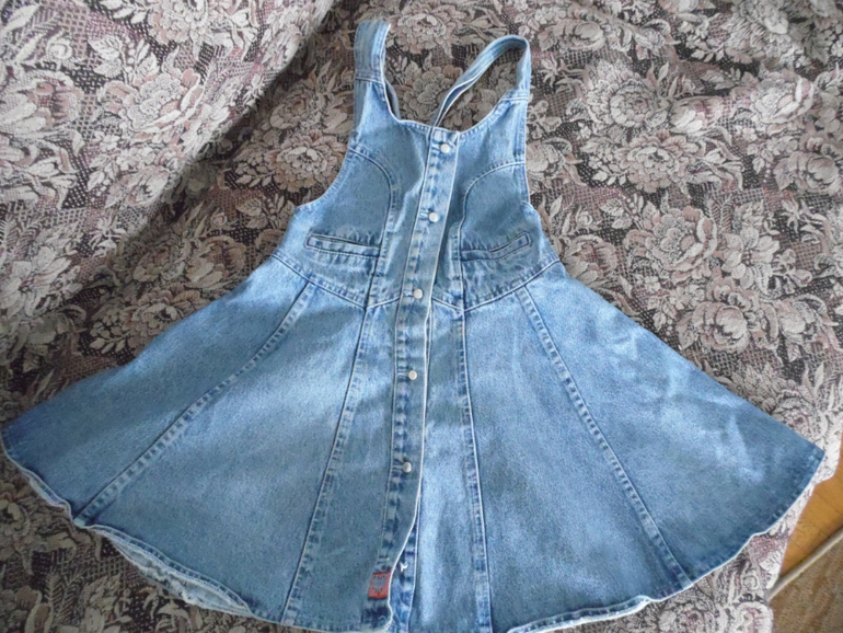 Отдам вещи на девочку, возраст 4-6 лет