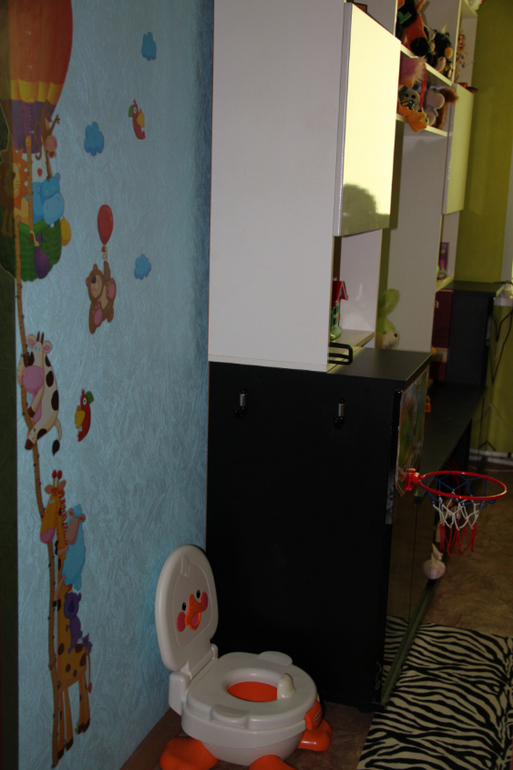 Детская комната через пол года)