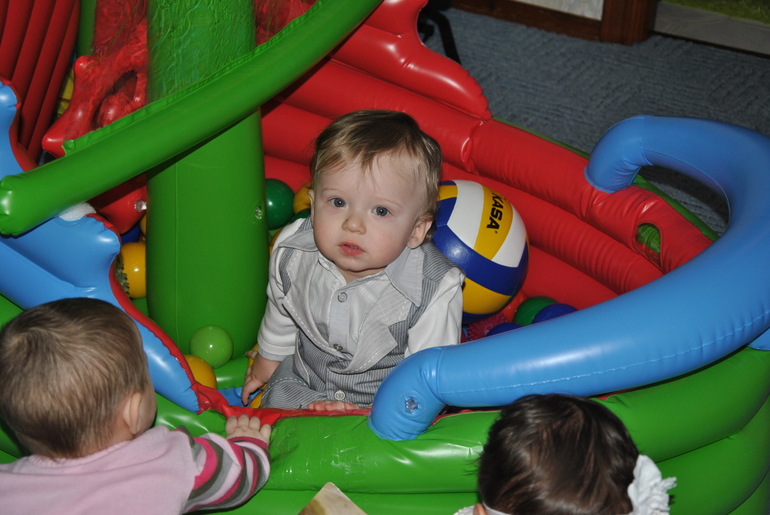 Уфф, вот и отпраздновали ДР Яромирки