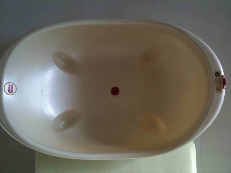 Итальянская ванночка ок Baby + подставка 800 руб.