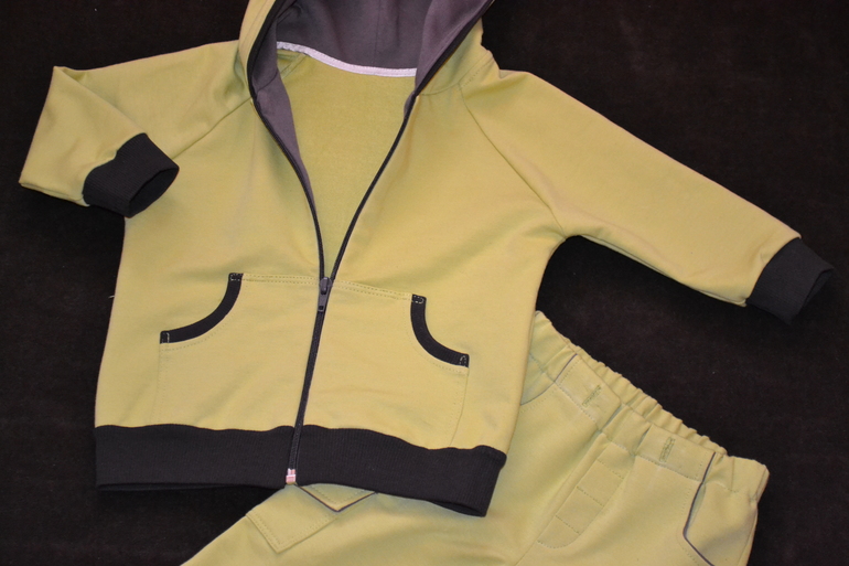 когда мама рукодельница))