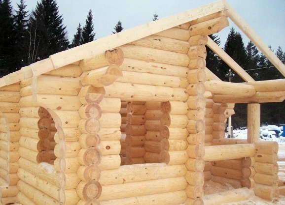 Прадам рубленную баньку