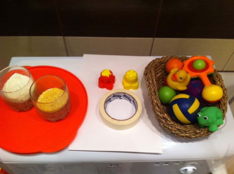 Игры в ванной для деток, которые еще не сидят