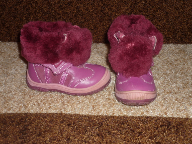 Продам обувь б/у для девочки размеры от 19 до 26