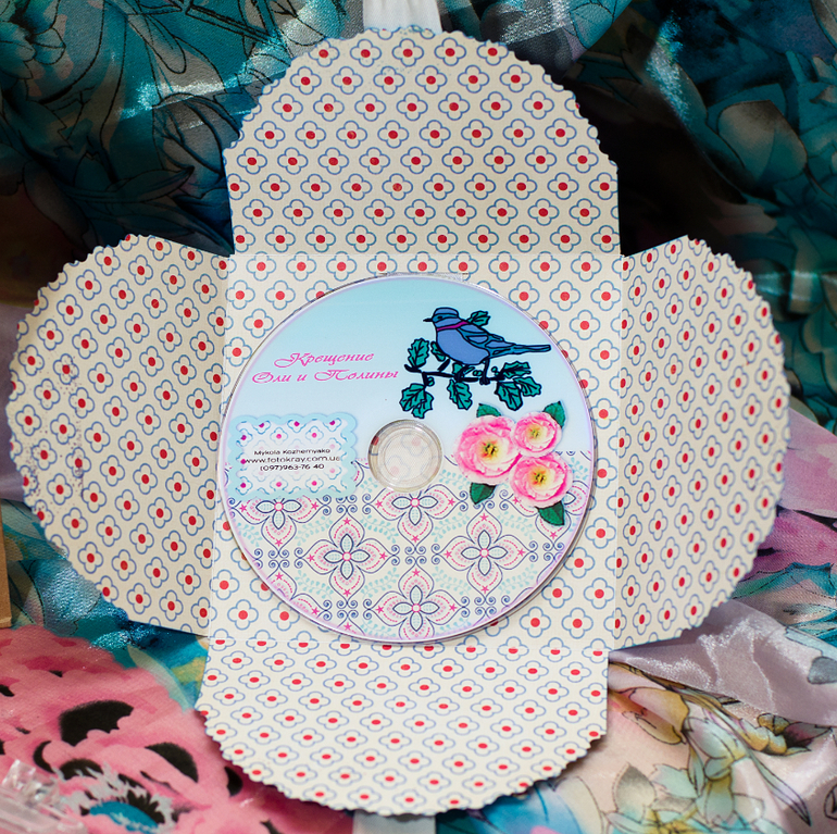 пока писала предыдущий пост - вот нашла еще конвертик, который забыла выложить )