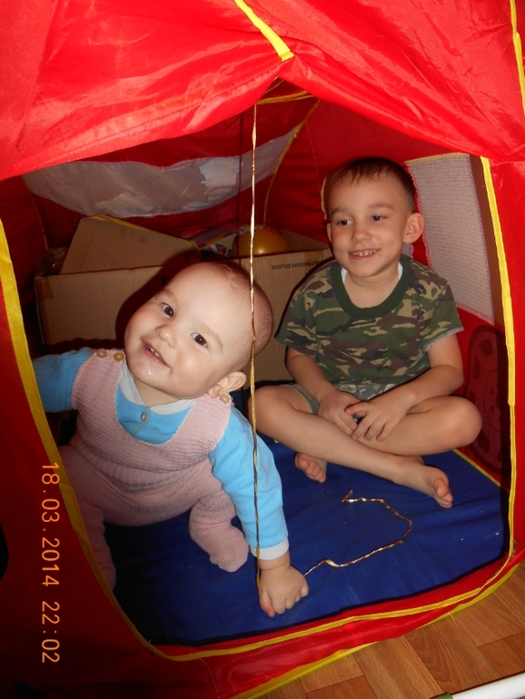 Эмилю 1 год 2 мес.