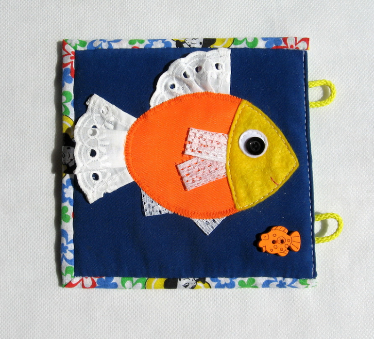 Развивающая книжечка.