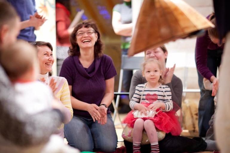 С малышами на концерт! Балайка в новром амплуа)