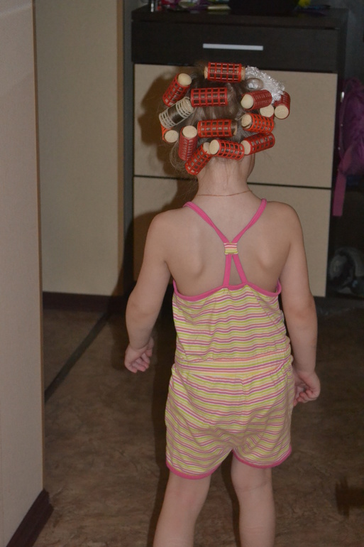 красота требует бигуди...