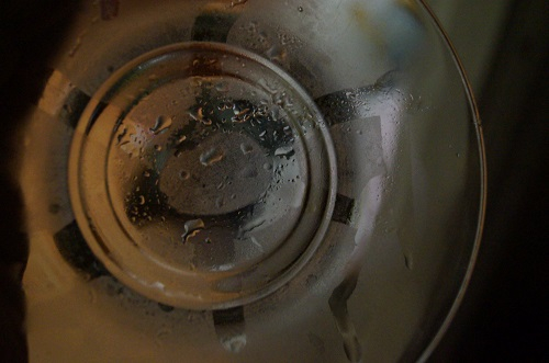 23 мая. Рисовать на запотевшем стекле