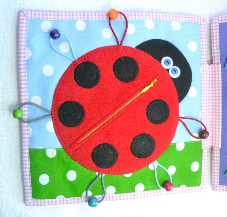 Именная развивающая книжечка)