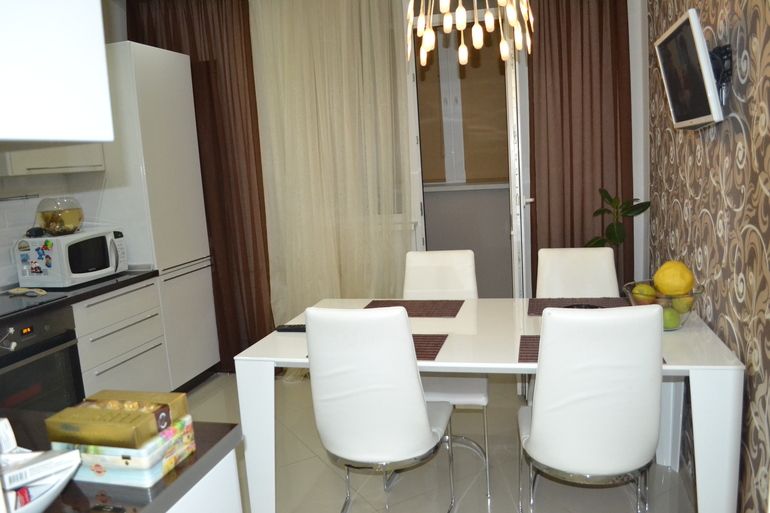 Новый стол)