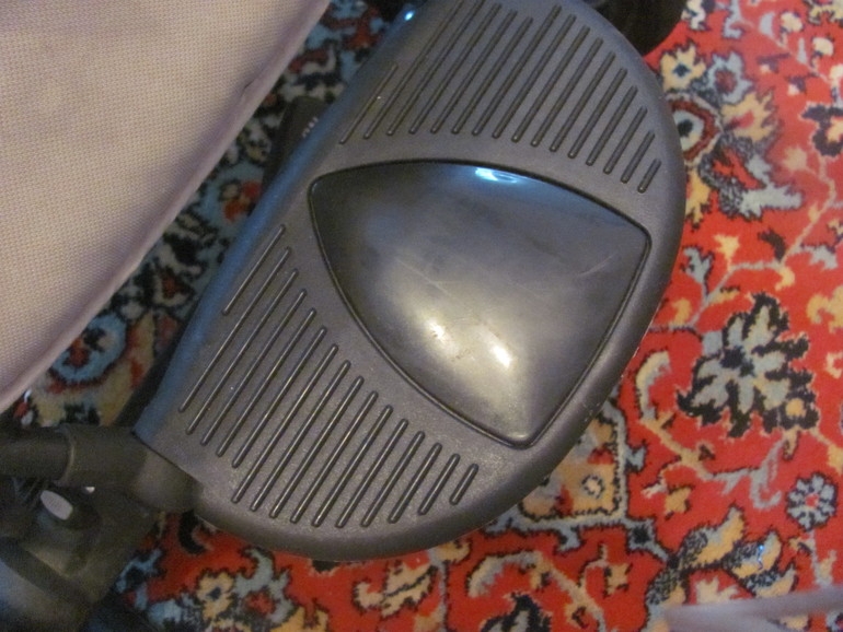 За сколько продать коляску?