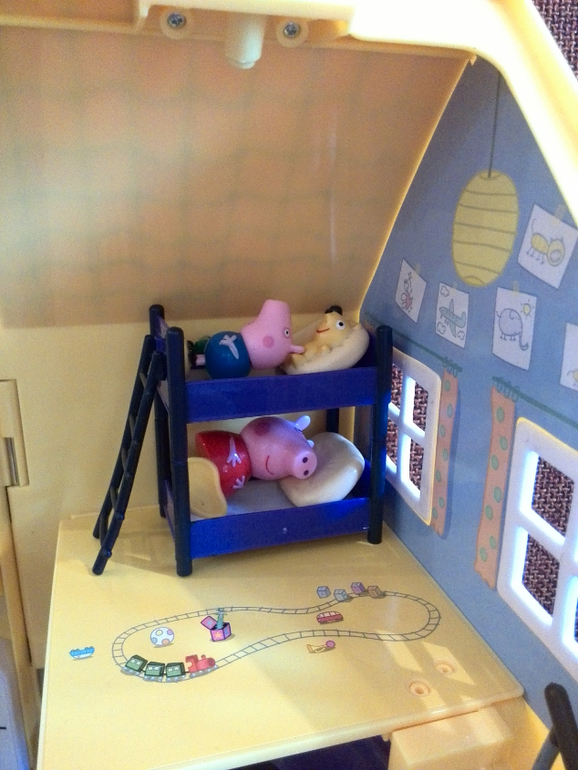 Домик свинки Пеппы   Peppa house deluxe