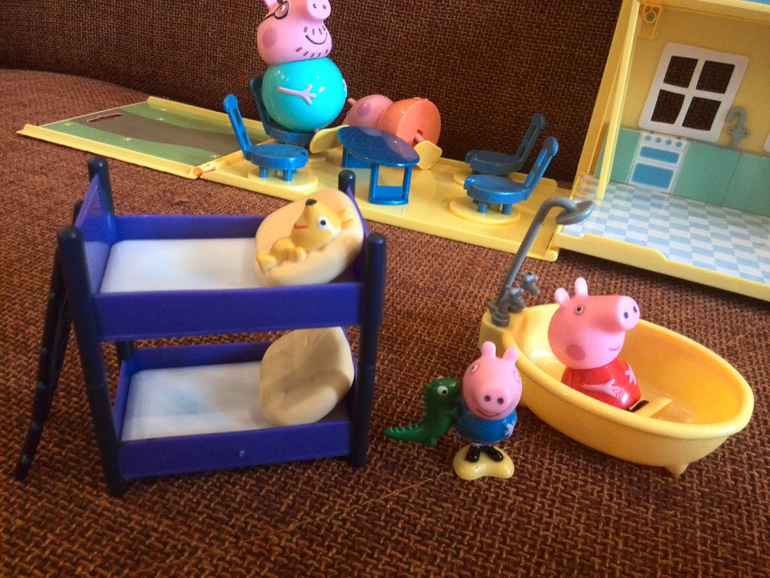 Домик свинки Пеппы Peppa house deluxe