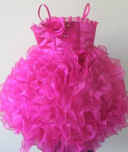 Продаю два платья, очень красивые!