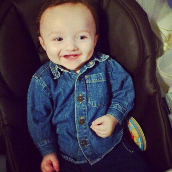 на кого похож сынуля?))