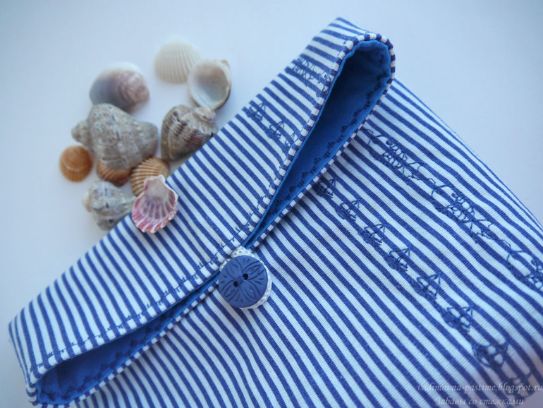 Косметичка в морском стиле.