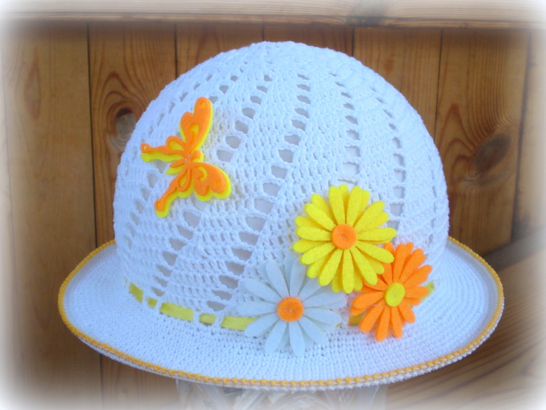 Шляпки, косыночки для малышек.