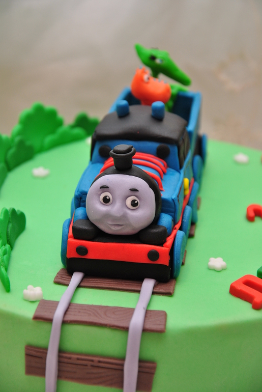 Детские тортики "Зайчик", "Томас", "Маша"