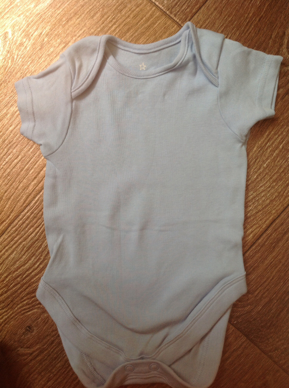 Продам одежду на мальчика 0-3 месяца Zara,Mothecare,Next,Canada,все вещи в отличном состоянии,некоторые новые. Доставка по всей Украине