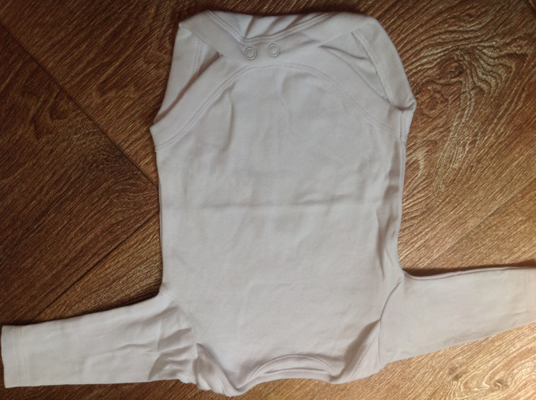 Продам одежду на мальчика 0-3 месяца Zara,Mothecare,Next,Canada,все вещи в отличном состоянии,некоторые новые. Доставка по всей Украине