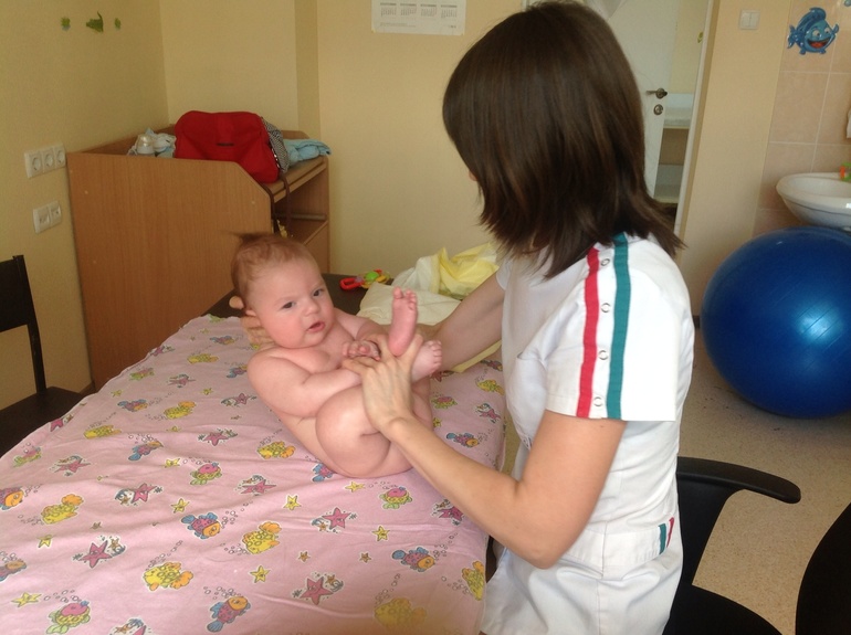 А мы начали массаж!!! 4-й сеанс и уже результат)))