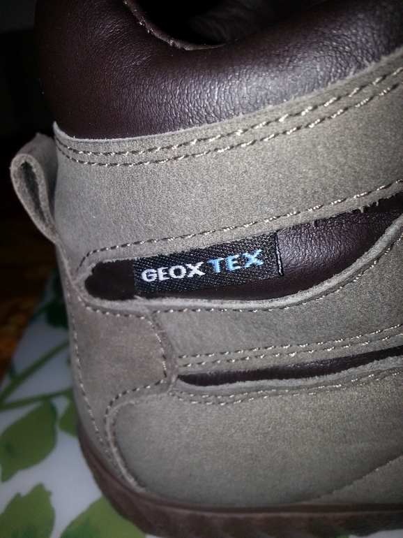 GEOX  на мальчика 31 р-р . 1500 руб!!