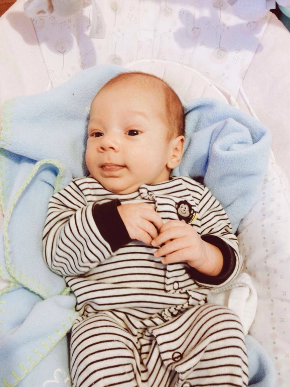 Мишеньке 1,5 месяца