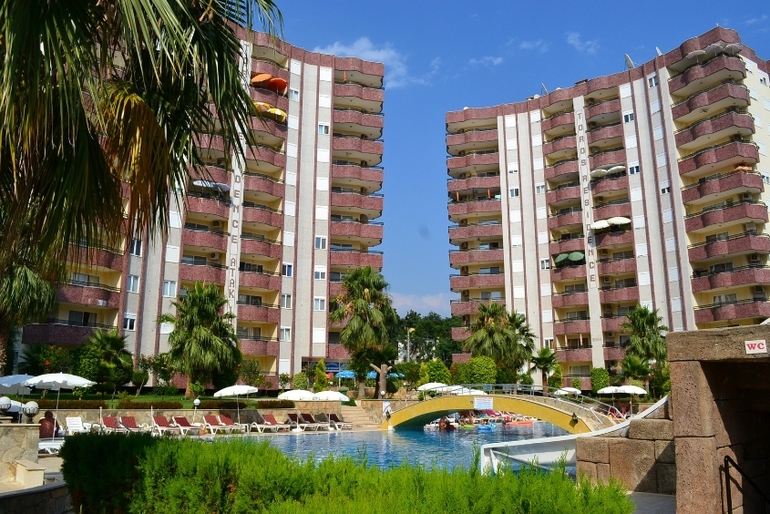 Турция, Анталья, Аланья, Махмутлар меблированная квартира 2+1 видом на сад, бассейн и горы 85000 евр