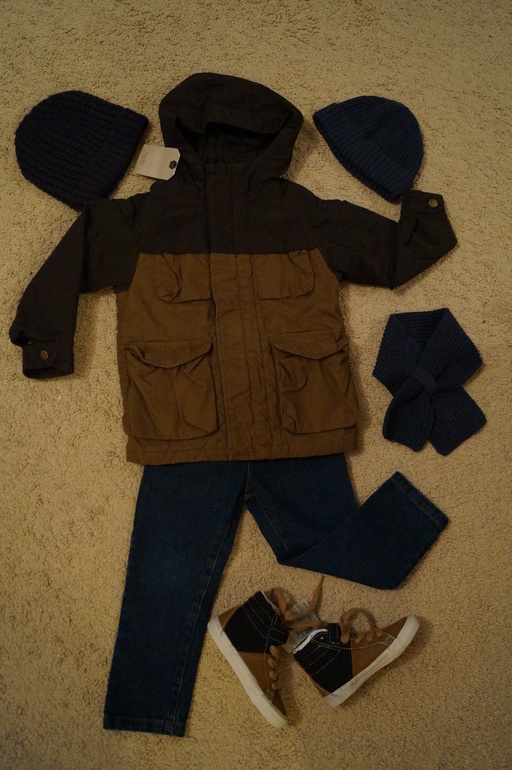 У мамы-шопоголика муж голожопик, зато дитя-КРАСАВА)))