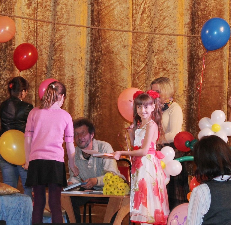 Выступление концерт &quot; Читающее детсво&quot;