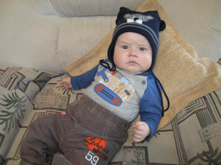 Максимке 4 месяца