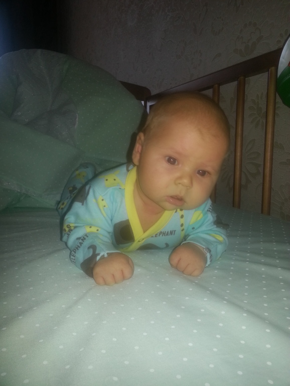 немного о нас)