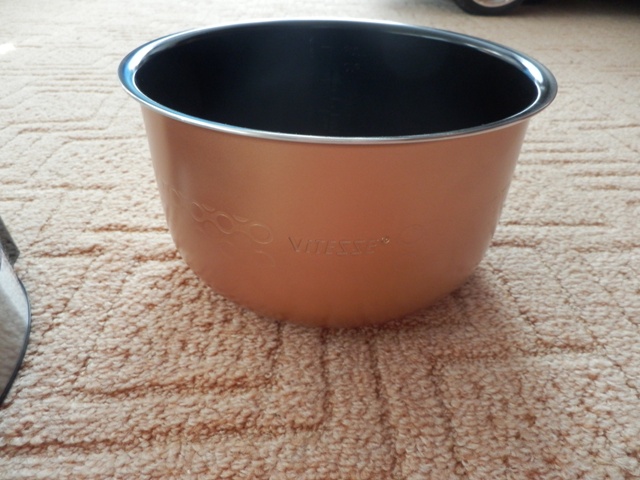 Моя помощница Vitesse VS-3004. Обзор комплекта.