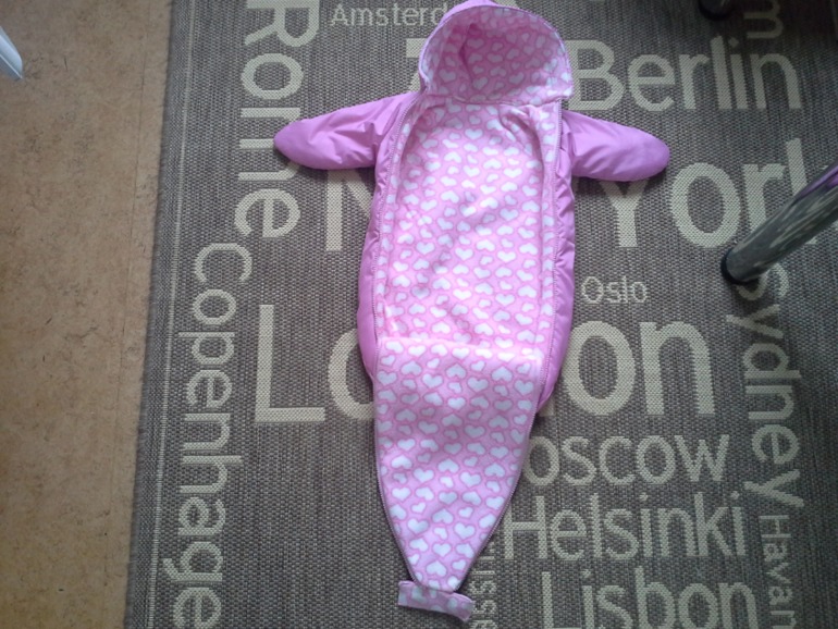 Комбинезон и конверт на выписку